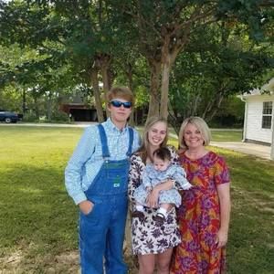 Meet your Posher, Colby